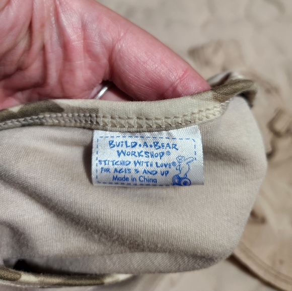 Build A Bear Workshop Tan Camo On The Move Shirt W/ Matching Visor & Tan Shorts - Picture 7 of 8